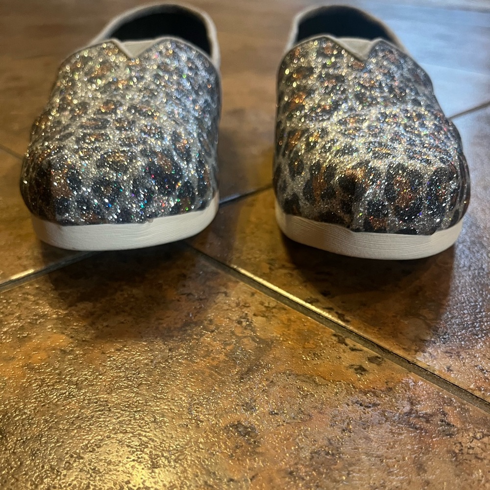 TOMS Alpargata Silver Glitter Cheetah Print Shoes Size‎ 6.5 - Picture 7 of 10